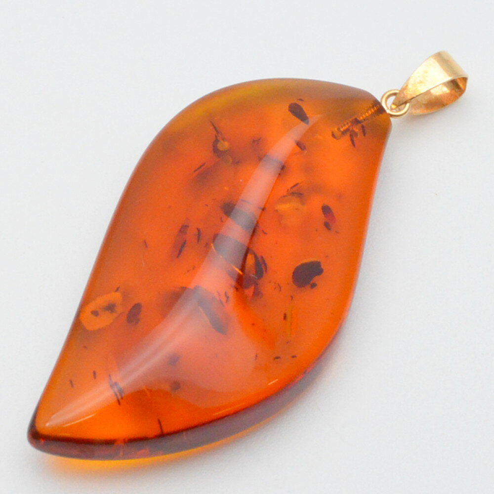 K18 琥珀ペンダントトップ アンバー ゴールド バチカン部分K18 重量約2.4g ネックレストップ ジュエリー アクセサリー メンズ レディース 【中古】