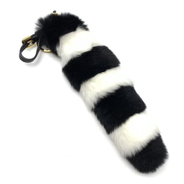 PRADA プラダ ラビットファーチャーム キーホルダー バッグチャーム キーリング 白 黒 ホワイト ブラック レディース 管理RY22001521のサムネイル