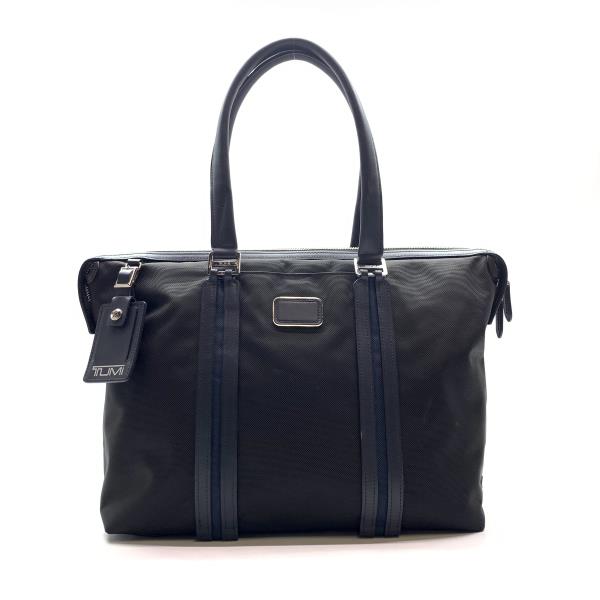 美品　TUMI トートバッグ　ビジネスバッグ　ブラック　シルバー金具 ポイントは