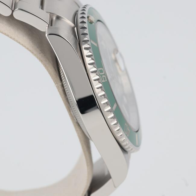 ロレックス【ROLEX】116610LV サブマリーナ デイト グリーン文字盤/緑文字盤 グリーンデイト G番 ステンレススティール 自動巻き 機械式時計 メンズ/男性 ギフト プレゼン【中古】h