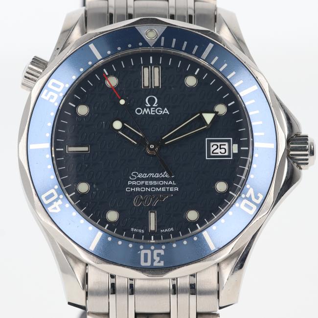 オメガ【OMEGA】2537.80 シーマスター/SEAMASTER 007モデル 40YEARS ジェームズボンド ダイバー 300m防水 ステンレススティー﻿ル ネイビー/青文字盤 自動巻き/オートマ 自動巻き メンズ/男性 腕時計 限定モデル ギフト プレゼント 贈り物 お祝い ブランド【中古】k