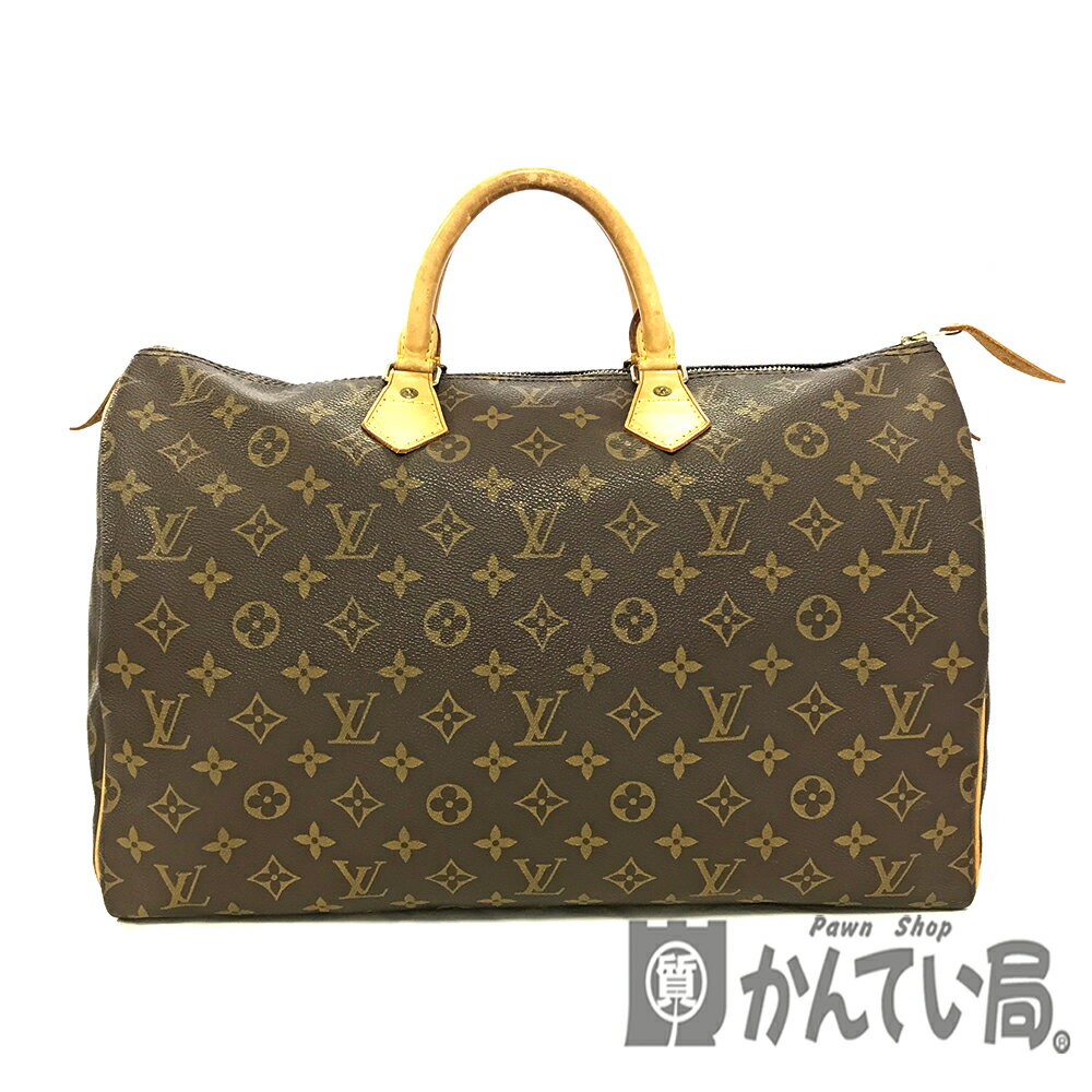 商品情報 管理番号 31003149315-37u ブランド LOUIS VUITTON【ルイ・ヴィトン】 型番 M41522 商品名 スピーディ40 素材/カラー モノグラム/ブラウン サイズ 約:W40cm×H25cm×D19cm 仕様 ＊開閉：ファスナー式 ＊内側：フラットポケット×1 　　　　 シリアル SP0952 付属品 ― 商品説明 ルイ・ヴィトンよりスピーディ40のご紹介です。 &nbsp; 定番人気のスピーディはタイムレスなデザインでメゾンを代表するシリーズです。 旅行や日常使いに一つお持ちになると便利です。 お探しの方はこの機会に是非いかがでしょうか？ &nbsp; ■ヌメ革にシミが複数ございます。 ■ヌメ革に割れがございます。 ■角スレがございます。 ■金具にスレ傷・メッキ剥がれ・サビがございます。 ■モノグラムに傷がございます。 ■底面に若干のシワがございます。 ■中古品の為、ご理解の上ご購入お願い致します。 ランク USED【5】 注意事項 ※即日発送は【正午（昼の12時）】迄にご注文頂いた【代引き】のご注文のみが対象となります。 その他のお支払い方法をご選択頂いた場合は、お支払いの確認が取れ次第の発送となります。 ※デジタルカメラにて撮影のため実際の商品の色・質感等が若干異なる場合があります。 ※中古商品の為、商品の状態は写真でもご確認下さい。 ※写真には目立つ箇所、また一番状態の悪い箇所を優先的に掲載しております。 ※店頭でも販売中の為多少の小傷等はご了承下さい。 ※店頭でも同時販売中の為、売り切れの際はご容赦下さい。 商品に関する問い合わせ先 かんてい局宇都宮店 TEL:028-635-1178 営業時間/10:00～19:00 &nbsp; 商品の状態について NEW 新品 未使用品 未使用品 USED【10】 極めて未使用品に近い超美品　 USED【9】 メンテナンス済みの商品やほとんど使用された形跡が見られない美品 USED【8】 使用感が少ないキレイな美品 USED【7】 使用感はあるが、程度のよい良品 USED【6】 使用感があり、キズや汚れがあるが、使用上問題のない中古品 USED【5】 キズや汚れ、劣化が目立つが使用上問題のない中古品 USED【4】 使用上問題のある恐れのある難あり品 USED【3】 使用上問題のあるジャンク品 ※程度の目安はあくまでも当店の基準となります。 ※他店様とは同一の基準ではございませんのでご理解ください。　