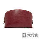 商品情報 管理番号 31003140318-128o-s&nbsp; ブランド &nbsp;LOUISVUITTON【ルイ・ヴィトン】 型番 M40641&nbsp; 商品名 ポシェット・コスメティック&nbsp; 素材/カラー エピ（フーシャ）&nbsp; サイズ 約W19cm x H12cm x D6.5cm&nbsp; &nbsp; 仕様 &nbsp;ファスナー開閉式&nbsp; &nbsp;内側：ポケット×1 &nbsp;シリアル SR4198&nbsp; 付属品 本体のみ&nbsp; 商品説明 LOUISVUITTON【ルイ・ヴィトン】よりポシェット・コスメティックのご紹介です。 化粧ポーチ、小物入れとしてちょうど良いサイズ感のポーチです。 &nbsp; この機会にいかがでしょうか？ &nbsp; ■内側に汚れがございます。 ■内側ファスナー付近に剥がれ、擦れがございます。 ■金具にメッキ剥がれ、小キズがございます。 ■角スレがございます。 &nbsp; ■使用感の見受けられる商品ですが、まだまだお使い頂けるコンディションとなっております。&nbsp; ランク USED【7】 注意事項 ※即日発送は【正午（昼の12時）】迄にご注文頂いた【代引き】のご注文のみが対象となります。 その他のお支払い方法をご選択頂いた場合は、お支払いの確認が取れ次第の発送となります。 ※デジタルカメラにて撮影のため実際の商品の色・質感等が若干異なる場合があります。 ※中古商品の為、商品の状態は写真でもご確認下さい。 ※写真には目立つ箇所、また一番状態の悪い箇所を優先的に掲載しております。 ※店頭でも販売中の為多少の小傷等はご了承下さい。 ※店頭でも同時販売中の為、売り切れの際はご容赦下さい。 商品に関する問い合わせ先 かんてい局小山店 TEL:0285-28-2278 営業時間/10:00〜19:30 &nbsp; 商品の状態について NEW 新品 未使用品 未使用品 USED【10】 極めて未使用品に近い超美品　 USED【9】 メンテナンス済みの商品やほとんど使用された形跡が見られない美品 USED【8】 使用感が少ないキレイな美品 USED【7】 使用感はあるが、程度のよい良品 USED【6】 使用感があり、キズや汚れがあるが、使用上問題のない中古品 USED【5】 キズや汚れ、劣化が目立つが使用上問題のない中古品 USED【4】 使用上問題のある恐れのある難あり品 USED【3】 使用上問題のあるジャンク品 ※程度の目安はあくまでも当店の基準となります。 ※他店様とは同一の基準ではございませんのでご理解ください。　