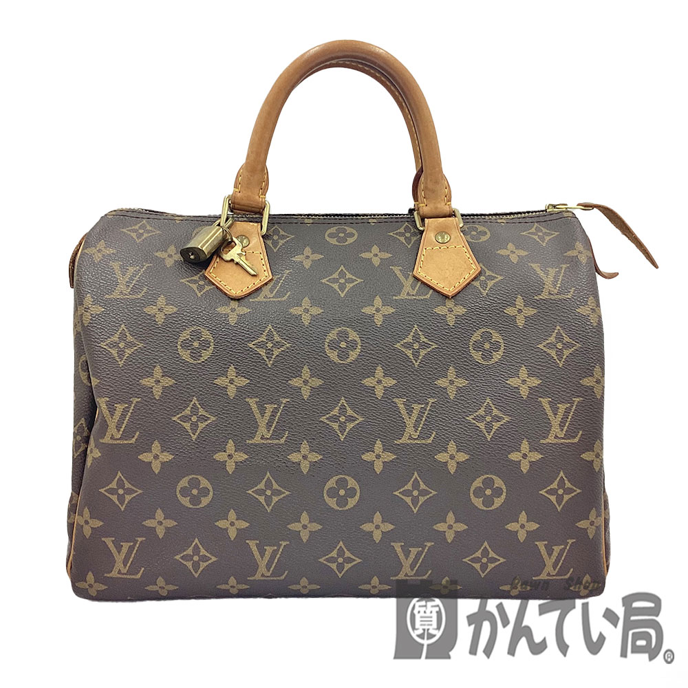 商品情報 管理番号 31003140318-153k&nbsp; ブランド &nbsp;ルイヴィトン【LOUIS VUITTON】　　 型番 M41526&nbsp; 商品名 &nbsp;スピーディ30 素材/カラー モノグラム&nbsp; サイズ 約：W30×H21×D17cm　　 仕様 ＊開閉：ファスナー式　内ポケット×1　　　　　　　　　　 シリアル SP0959&nbsp; 付属品 &nbsp;鍵・南京錠 商品説明 ルイヴィトン定番のハンドバッグ、スピーディ30のご紹介です。 &nbsp; 幅30cmのタイプで、ある程度のボリュームもありながらかさばらない大きさで、使い勝手の良いサイズです。&nbsp; 是非、この機会に如何でしょうか？ &nbsp; ■ヌメ焼け、シミ、キズ有り。 ■内部に小さなシミ有り。 ■内ポケットスレ・汚れ有り。&nbsp; ■ファスナーメッキ剥がれ有り。 &nbsp;展示品の為キズ等付く場合が御座います。 &nbsp; ランク USED-6 注意事項 ※即日発送は【正午（昼の12時）】迄にご注文頂いた【代引き】のご注文のみが対象となります。 その他のお支払い方法をご選択頂いた場合は、お支払いの確認が取れ次第の発送となります。 ※代引きでのご注文の場合、日曜日の発送が出来ない場合があります。 ※デジタルカメラにて撮影のため実際の商品の色・質感等が若干異なる場合があります。 ※中古商品の為、商品の状態は写真でもご確認下さい。 ※写真には目立つ箇所、また一番状態の悪い箇所を優先的に掲載しております。 ※店頭でも販売中の為多少の小傷等はご了承下さい。 ※店頭でも同時販売中の為、売り切れの際はご容赦下さい。 商品に関する問い合わせ先 かんてい局鹿沼店 TEL:0289-60-5578 営業時間/10:00～19:00 &nbsp; 商品の状態について NEW 新品 未使用品 未使用品 USED【10】 極めて未使用品に近い超美品　 USED【9】 メンテナンス済みの商品やほとんど使用された形跡が見られない美品 USED【8】 使用感が少ないキレイな美品 USED【7】 使用感はあるが、程度のよい良品 USED【6】 使用感があり、キズや汚れがあるが、使用上問題のない中古品 USED【5】 キズや汚れ、劣化が目立つが使用上問題のない中古品 USED【4】 使用上問題のある恐れのある難あり品 USED【3】 使用上問題のあるジャンク品 ※程度の目安はあくまでも当店の基準となります。 ※他店様とは同一の基準ではございませんのでご理解ください。　