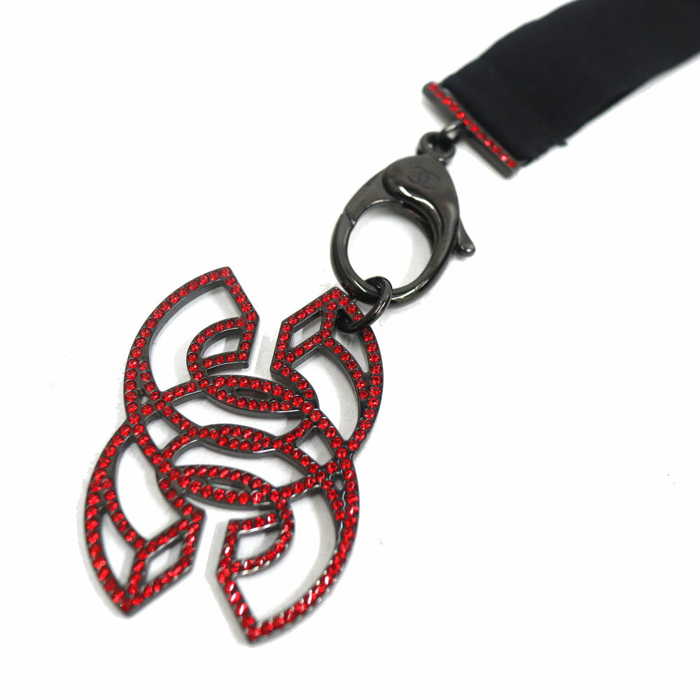 シャネル Chanel ネックストラップ ブラック×レッド 小物 【中古】