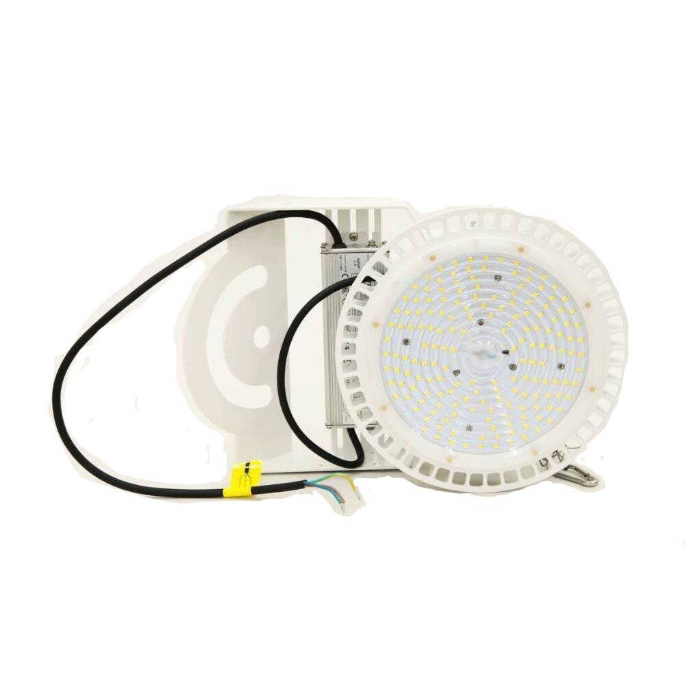 【送料無料】CWHS80W50K90 水銀灯400W形 400W相当 昼白色 投光器型 アームタイプ 電源付き D 若干のキズ、汚れ等がある場合があります。 CWHS80W50K90 400W相当 昼白色 投光器型 アームタイプ 電源付き 外寸：Φ250mm×H264mm×W240mm 消費電力（W）：80W 全光束（lm）：12800lm 消費効率（lm/W）：160lm/W 照射角（°）：90 〈注意〉 【アウトレット商品について】不良品を除き返品交換不可となります。外箱にダメージがあるものもございますが、使用に問題はございません。また、取り扱いがない色・サイズ等の情報が掲載されている場合がございます。【在庫について】当社は複数サイトで在庫を共有しているため、ご注文のタイミングで在庫数にずれが生じ、ご注文の商品が売切れとなる場合がございます。【商品について】実物と同様の写真を掲載できるよう努力をしておりますが、撮影シーンや、お客様のモニター・環境設定により、商品の色・素材感が実物と異なる場合がございます。 関連商品送料無料 岩崎 レディオック フラッド ネオ 投光器 60クラス 広角...送料無料 LEKD153014L-LD9 東芝 LEEU-1503L-...【送料無料】未使用品 岩崎電気 レディオック フラッド スポラート E...32,800円4,000円59,000円【送料無料】未使用品 岩崎電気 レディオック フラッド スポラート E...【送料無料】未使用品 岩崎電気 レディオック フラッド スポラート E...【送料無料】日動工業 LEDミニ バルーンライト マイノウミー 三脚付...59,000円59,000円62,000円【送料無料】未使用品 ニイヌマ NIINUMA クレア LED小型投光...【送料無料】パナソニック天井直付型・壁直付型・据置取付型 LED [昼...【送料無料】 コーウェル COWELL 水銀灯 LED 400W 投光...8,200円125,000円6,800円送料無料 1本 直管型LED 蛍光灯 RY-T8-202 3000K ...【送料無料】GE LEDライト ビームランプ形 150W形相当 昼白色...【送料無料】GE LEDライト ビームランプ形 150W形相当 電球色...800円1,000円1,000円【送料無料】CWHS80W50K90 水銀灯400W形 400W相当 昼白色 投光器型 アームタイプ 電源付き D 若干のキズ、汚れ等がある場合があります。 CWHS80W50K90 400W相当 昼白色 投光器型 アームタイプ 電源付き 外寸：Φ250mm×H264mm×W240mm 消費電力（W）：80W 全光束（lm）：12800lm 消費効率（lm/W）：160lm/W 照射角（°）：90 〈注意〉 【アウトレット商品について】不良品を除き返品交換不可となります。外箱にダメージがあるものもございますが、使用に問題はございません。また、取り扱いがない色・サイズ等の情報が掲載されている場合がございます。【在庫について】当社は複数サイトで在庫を共有しているため、ご注文のタイミングで在庫数にずれが生じ、ご注文の商品が売切れとなる場合がございます。【商品について】実物と同様の写真を掲載できるよう努力をしておりますが、撮影シーンや、お客様のモニター・環境設定により、商品の色・素材感が実物と異なる場合がございます。