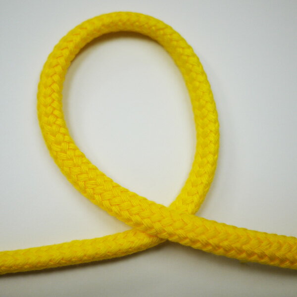 巾着紐やバッグやリュックのショルダー紐に最適 [太さ]約10mm [素材]アクリル※長さは目測のため前後する場合があります 実際より短く見ています