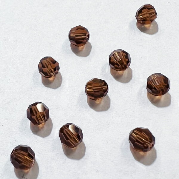 【在庫品】高品質ガラスカットビーズ ダイヤ型 4mm スモークトパーズ 10個入り【KN】【MI】クリスタルガラス アクセサリー ビーズ手芸