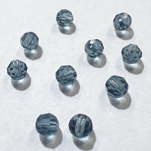 【在庫品】高品質ガラスカットビーズ ダイヤ型 4mm インディアンサファイア 10個入り【KN】【MI】クリ..