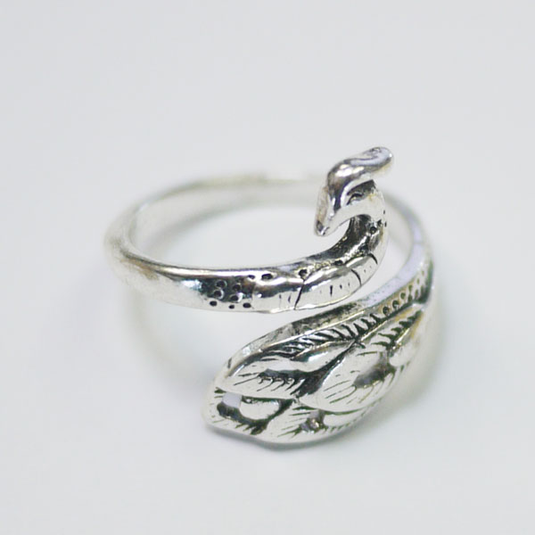 ヤーンガイド 編み物 リング ピーコックシルバー 【KN】 毛糸ガイド wishのサムネイル