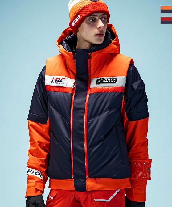 phenixski 2023 Autumn/Winter Collection REPSOL,HRC 各 HONDA チームカラー デタッチャブルベスト付きの3ウェイジャケット ECOUSEライトタフタDermizax EV 2L 4wayストレッチトリコット2L シャイニータフタ2L Phenix フェニックス 1952年に日本で誕生した生粋のジャパンブランドです。 1955年、当時の最新素材・ナイロンをいち早くスキーウェアに導入し、 スキーウェアブランドとして礎を築いたphenix。 世界屈指のアスリートたちの思いを満たす「マテリアル」、「テクノロジー」、機能がもたらす洗練された 「デザイン性」、phenixのアイテムはこの3つの要素が高次元で融合しています。 phenixは、世界に誇る高度な縫製技術、止むことのない機能開発への挑戦、 妥協を許さない製品実験など、ジャパンブランドとしてのこだわりを追求し、 さまざまなフィールドで快適に、安心して楽しめる確かな商品開発に取り組み続けます。 ジャケット SIZE / 胸囲 / 前丈 / 後丈 / 裄丈 JP-S EU-XS/46 / 110.0 / 56.0 / 68.7 / 87.4 JP-M EU-S/48 / 114.0 / 58.0 / 70.8 / 90.1 JP-L EU-M/50 / 118.0 / 60.0 / 72.9 / 92.8 JP-XL EU-L/52 / 122.0 / 62.0 / 75.0 / 95.5 JP-XXL EU-XL/54 / 128.0 / 64.0 / 77.1 / 98.5 JP-3XL　EU-XXL/56 / 134.0 / 66.0 / 79.2 / 101.5 ベスト SIZE / 胸囲 / 前丈 / 後丈 JP-S EU-XS/46 / 107.0 / 50.5 / 64.2 JP-M EU-S/48 / 111.0 / 52.5 / 66.3 JP-L EU-M/50 / 115.0 / 54.5 / 68.4 JP-XL EU-L/52 / 119.0 / 56.5 / 70.5 JP-XXL EU-XL/54 / 125.0 / 58.5 / 72.6 JP-3XL　EU-XXL/56 / 131.0 / 60.5 / 74.7 MODEL H186 C87 W72 H91 着用サイズ：JP-L EU-M/JP COMP 表地　ポリエステル100% 裏地　ナイロン85%, ポリウレタン15% 中綿　ポリエステル100% ATTENTION ※実測値のため、多少の誤差はご容赦ください。 ※商品写真はできる限り現品を再現するように心がけていますが、ご利用のモニターにより差異が生じます。 あらかじめご了承くださいませ。 メーカー希望小売価格はメーカーサイトに基づいて掲載しています