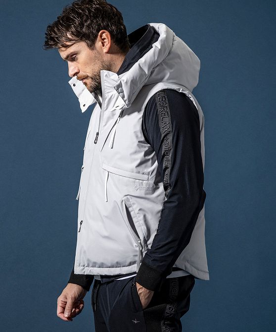 1PIU1UGUALE3 RELAX × +phenix ウノピゥウノウグァーレトレ リラックス スタンドネックダウンベスト WINDSTOPPER プロダクト by GORE-TEX LABS ウィンドストッパー ゴアテックス【MEN】
