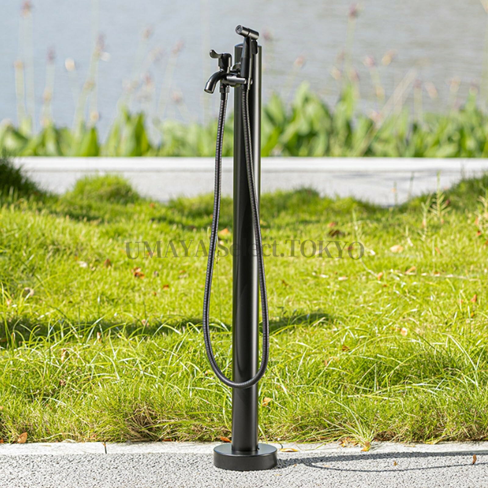 メーカー希望小売価格はメーカーカタログに基づいて掲載しています【商品名】【ポイント2倍!7月限定!店舗の人気商品!】屋外水栓 ブラック ステンレス鋼 立ち水栓 高さ60/95cm 2口蛇口付き 床置き型水栓 不凍液、日焼け止め、防錆 屋外の別荘 公園 庭園 清掃 灌漑 洗車 ペットシャワー 中庭に最適【価格】16424円【商品説明】超耐久性、全天候型保護：立水栓 高強度で優れた耐熱性を実現する厚手の304ステンレス鋼製。内管はアルミホイルで裏打ちされた断熱材で、霜や日光によるダメージを効果的に遮断します。また、防水性と耐老化性を備え、高温低温、霜、悪天候にも耐え、長期にわたる安定した使用を保証します。柔軟な給水口と多様なレイアウトに対応：立ち水栓 側面と底面の給水口により、様々な庭の配管レイアウトに柔軟に対応でき、多様な設置ニーズに容易に対応し、設置の容易性を高めます。多様な散水を可能にする独立制御：垂直ガーデン水柱 各給水口には独立したオン/オフスイッチが備わっており、水流を個別に制御できます。ホース、散水ガン、その他の機器への接続も簡単で、屋外でのさまざまな散水作業に容易に対応できます。あらゆるスペースにフィットする豊富なサイズ：自立型蛇口 60cmと95cmの2サイズをご用意。ニーズに最適な高さをお選びいただけ、あらゆる屋外スペースに完璧にフィットします。安定性と広々としたベース：ベース設置用のステンレス製アンカーボルトが付属しています。フルカバー設計により、安全性と耐久性を確保しながら、洗練された美しさを【商品名】【ポイント2倍!7月限定!店舗の人気商品!】屋外水栓 ブラック ステンレス鋼 立ち水栓 高さ60/95cm 2口蛇口付き 床置き型水栓 不凍液、日焼け止め、防錆 屋外の別荘 公園 庭園 清掃 灌漑 洗車 ペットシャワー 中庭に最適【価格】16424円【商品説明】超耐久性、全天候型保護：立水栓 高強度で優れた耐熱性を実現する厚手の304ステンレス鋼製。内管はアルミホイルで裏打ちされた断熱材で、霜や日光によるダメージを効果的に遮断します。また、防水性と耐老化性を備え、高温低温、霜、悪天候にも耐え、長期にわたる安定した使用を保証します。柔軟な給水口と多様なレイアウトに対応：立ち水栓 側面と底面の給水口により、様々な庭の配管レイアウトに柔軟に対応でき、多様な設置ニーズに容易に対応し、設置の容易性を高めます。多様な散水を可能にする独立制御：垂直ガーデン水柱 各給水口には独立したオン/オフスイッチが備わっており、水流を個別に制御できます。ホース、散水ガン、その他の機器への接続も簡単で、屋外でのさまざまな散水作業に容易に対応できます。あらゆるスペースにフィットする豊富なサイズ：自立型蛇口 60cmと95cmの2サイズをご用意。ニーズに最適な高さをお選びいただけ、あらゆる屋外スペースに完璧にフィットします。安定性と広々としたベース：ベース設置用のステンレス製アンカーボルトが付属しています。フルカバー設計により、安全性と耐久性を確保しながら、洗練された美しさを