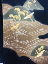 800 手描き友禅黒留袖 正絹黒留袖 新品未仕立て品 仮絵羽仕立て 波に飛び鶴柄 礼装用 結婚式 フォーマル 既婚女性の第一礼装です 絹100% 結婚式のお仲人...