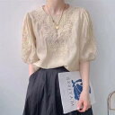 40代 花柄 ブラウス 可愛い 体型カバー ホワイト 通勤 レース 刺繍 夏 ス 白 レディース 20代 大人 シャツ プルオーバー 秋 エレガント カジュアル 50代 ベージュ ナチュラル 五分袖 30代 春 パフスリーブ ゆったり オフィス