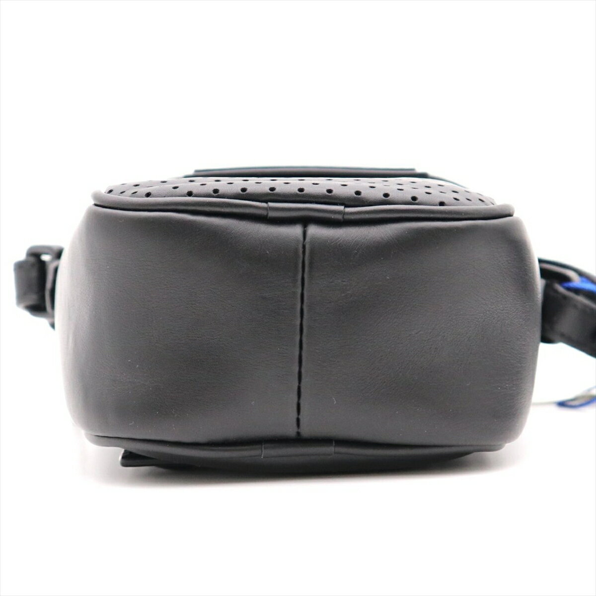 60 Off 新品 ボッテガ ヴェネタ Bottega Veneta ショルダーバッグ ウェアラブルポケット ブラック スマホポーチ スマホショルダー Vq12d 1000 55 以上節約 Web Freshsnow Pro 60 Off 新品 ボッテガ ヴェネタ Bottega Veneta ショルダーバッグ ウェアラブルポケット ブラック スマホポーチ スマホショルダー Vq12d 1000 55 以上節約 Web Freshsnow Pro