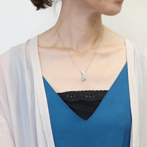 0.5ct ダイヤ クロス ペンダント silver シルバー ネックレス カットボールチェーン 7ストーン