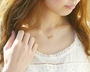 【クーポン利用で全商品20%OFF!9月11日01:59まで】K18/WG/PG リボンペンダント