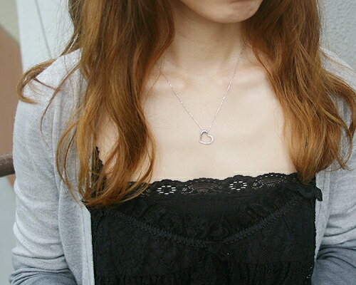 K18WG 0.15ct ダイヤモンド ハート ペンダント