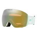 ブランド OAKLEY / オークリー 商品名 Flight Deck 型番 OO7050-C4 レンズカラー Prizm Sage Gold Iridium ベルトカラー Jasmine Crystal サイズ L 可視透過率 0.14 天候 晴れのち曇り フィット ワイド - ユニバーサルフィット 戦闘パイロットのヘルメットバイザーにヒントを得た、ラージサイズのFlight Deck（フライトデック）は、視界の範囲を最高レベルまで広げ、どんなチャンスも見逃すことがありません。 多くのヘルメットにピッタリと適応するように造られているため、ご自分のスタイルに合うヘルメットをチョイスできます。OakleyのRidgelock‐リッジロックテクノロジーですばやく簡単にレンズ交換でき、厳しい気象条件でもゴーグル内にしみこまないよう、レンズを完璧に密着させます。 ・オプションでPrizm‐プリズム レンズテクノロジー装着可 ・フィット: ラージ ・レンズクリーナーのマイクロバックを含む ・Ridgelock‐リッジロックレンズ交換システム ・フレームの通常テンプルとフロントの継ぎ目が来る位置に小さな切れ目を設け、ほとんどのオプティカルアイウェアを装着可 ・幅5ミリでワイドなストラップにシリコンライニングを施しより安心なフィット性 ・しなやかなO Matter‐オーマター クライスで、厳寒時もお顔の装着感を向上 ・リムレスのフレームデザインが視認性を高め、ヘルメットとの併用性を向上 ・一日中快適な三層フェースフォームで、汗を吸収するポーラルフリースのライナー ・射出形成Plutonite‐プルトナイトレンズはその素材がUVA・UVB・UVCを100%フィルターし有害なブルーライトを最高 400 Nmまで防御視覚矯正デュアル・ベント・レンズにF3曇り予防コーティング ・眩光を抑えるIridium‐イリジウムコーティングレンズで光透過を調整（オプショナル） ・ANSI Z87.1とEN 166の耐衝撃保護基準に適合