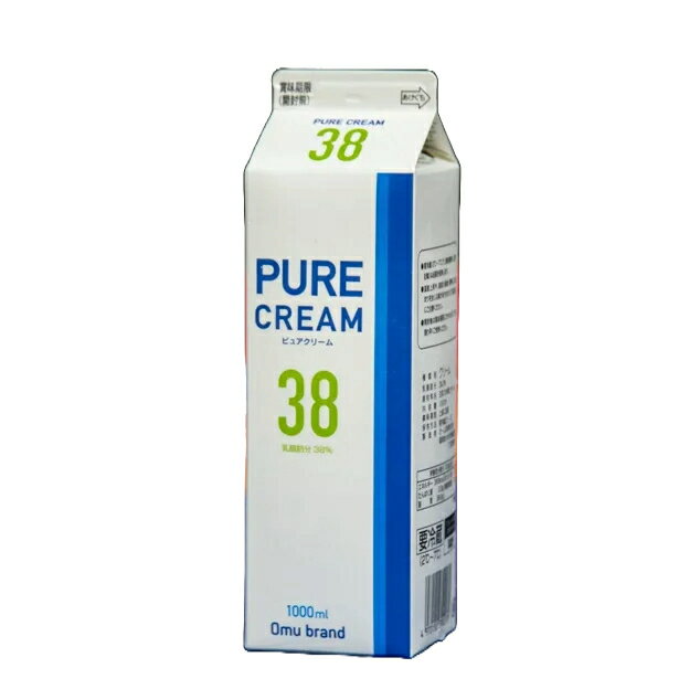 概要 しっかりとした乳味が特徴的なオーム乳業の乳脂肪率38%の生クリームです。ミルク感はしっかりとしながらも、スッキリとした後味が特徴です。クリームを立てている時から優しいミルクの香りがします。 オーム乳業は福岡県大牟田に位置し、九州産の生乳を原料としています。 ピュアクリームは、福岡・熊本を中心に、オーム乳業近郊の小規模の酪農家が生産する九州産の生乳を原料として、少量生産されています。生乳生産地の近さ、そして少量生産だからできる鮮度・品質への徹底したこだわりから、「プロが選ぶプロのクリーム」と評価されています。 成分 無脂乳固形分：記載なし 乳脂肪分：38.0% お取り扱い上の注意点 ・要冷蔵(2°C~7°C)で、賞味期限内は品質を保持します。 ・温度上昇や、過度の振動・衝撃により固まりを生じる事がありますので、取り扱いにご注意下さい。 ・開封後は賞味期限にかかわらず、できる限り早くご使用ください。 原産国 日本 原材料 【原材料】 生乳(九州産)、クリーム 【添加物】 なし 内容量 1,000ml 栄養成分(100gあたり) (100gあたり) エネルギー…365kcal 脂質…38.0g たんぱく質…2.2g 炭水化物…3.5g 食塩相当量…0.1g アレルギー物質(特定原材料7品目) 乳 コンタミネーション 記載なし 保存方法 製造日から20日 ※お届け時の賞味期限を6日以上保証致します。 発送方法 冷蔵 製造者 オーム乳業 販売者 オーム乳業 発送の目安 ご注文いただいてからのメーカーへ発注いたしますので、お時間がかかります。取り寄せ商品となりますので、ご注文後キャンセルの方はできませんので、ご了承ください。 　　 ※パッケージは変更されている場合が御座います。 内容の変更が無い場合は、お取替えのご対応は出来かねます。 ご了承下さい。