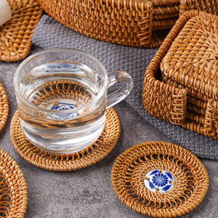 厚手 【籐xセラミックス】 ラタン 鍋マット コースター 天然籐 鍋敷き 【籐xセラミックス】 ラタン ラウンド トレー 断熱マット 籐マット 円形 手作り ナチュラル 水洗い 洗える 丸 おしゃれ かわいい プレゼント 耐高温 天然素材 小物置き 手編み 雑貨