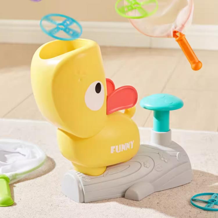 空飛ぶ円盤マシン フライングソーサー 創造的なポップアップ 飛ばす グッズ インタラクティブな猫フェッチおもちゃ 空飛ぶ円盤ディスクランチャー おもちゃ フライングディスク8個付き 子供 フライングディスクランチャー