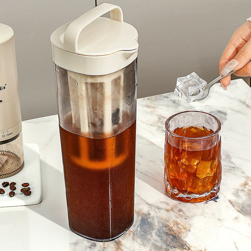 水出しコーヒーポット 大容量 1.1L 水出し専用 コーヒージャグ ピッチャー アイスコーヒーポット 耐熱 お茶ポット 麦茶 容器 縦置き 横置き 水出し珈琲ポット 冷蔵庫 コールドブリュー 水筒 耐冷 キッチン用品 軽量 新生活