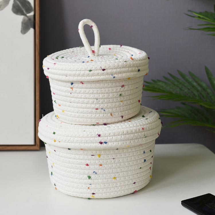 蓋付き 編み込み 収納かご ロープバスケット コットンロープ 持ち手付 おもちゃ収納 可愛い 小物入れ 多用途 インテリア 化粧品収納 装飾用 ぬいぐるみ 大容量 お洒落 卓上収納