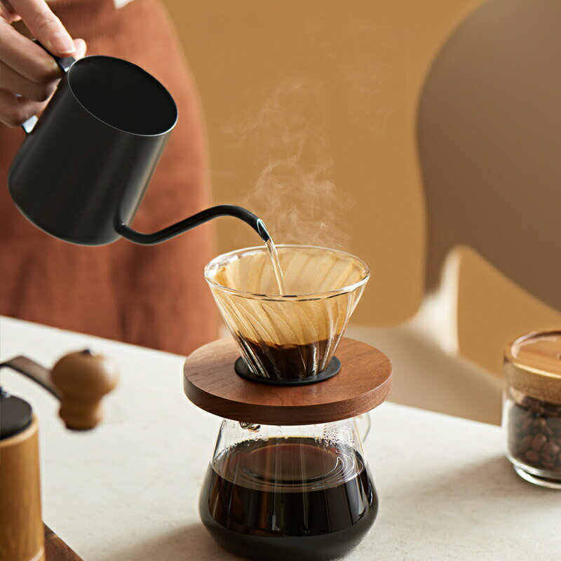 コーヒー ドリップポット 250ml 1人用 ステンレス製 ハンドドリップ 直火対応 珈琲 器具 ドリップケトル おしゃれ フタ無し 錆びない コーヒポット つや消し質感 細口 ミニドリップポット 旅行/キャンプ/オフィス/在宅 送料無料