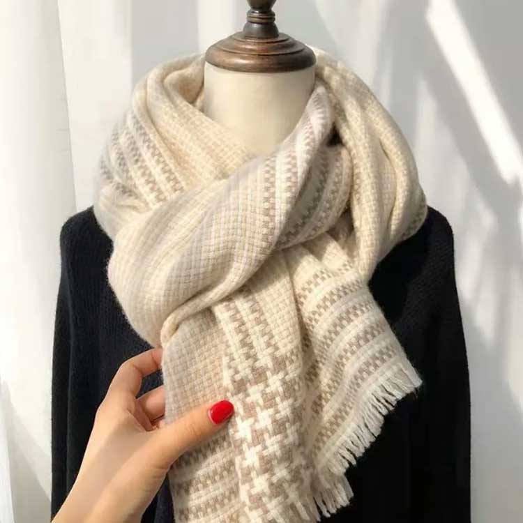 楽天katahidestoreストール 大判 マフラー 大判ストール チェック柄 ガーゼマフラー ショール レディース 秋 冬 厚手 カシミヤ ロング ガーゼ 防寒 ネックウォーマー ウール混 あったか アウター ひざ掛け 綿 バーゲン プレゼント