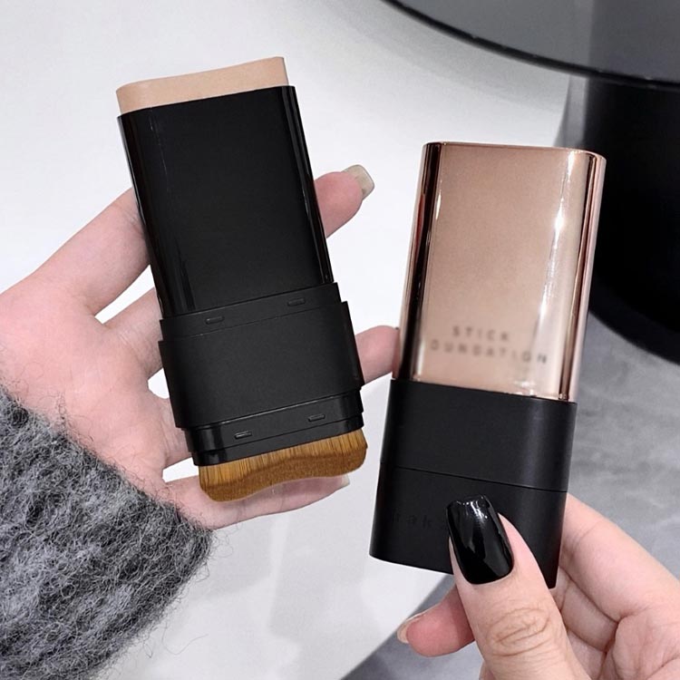 メイク道具 スティックファンデーション ベース スティックファンデ 簡単 手が汚れない 2本セット スティックタイプ 手軽 携帯用 ブラシ付き メイク道具 2i...