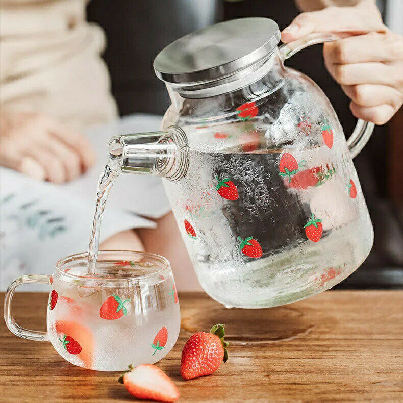 ガラスティーポット 冷水筒 冷水ポット 耐熱ガラス イチゴ柄 可愛い 取り外し可能 花茶＆ルーズリーフ..