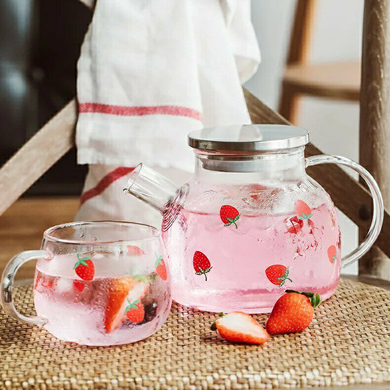 ガラスティーポット 耐熱ガラス 耐熱ガラスポット 冷水筒 冷水ポット イチゴ柄 可愛い 取り外し可能 花..