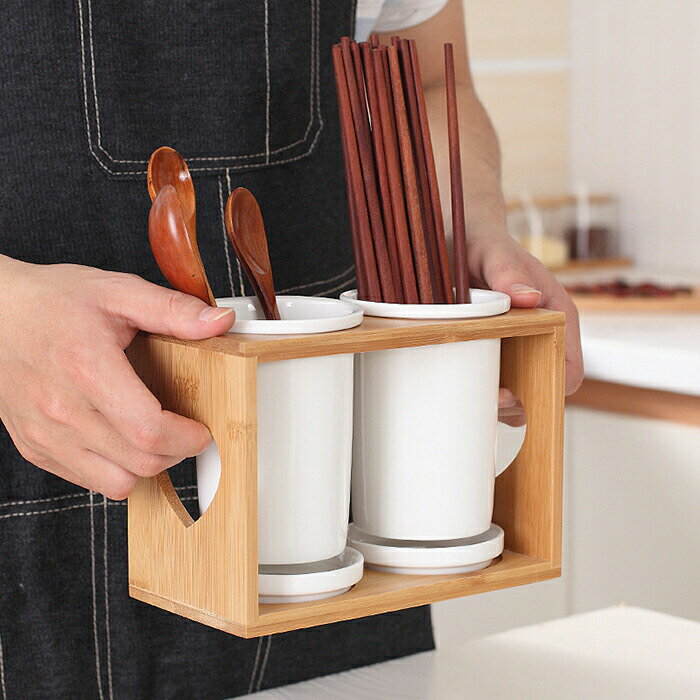 箸立て 箸置き 2個一体型 木製 透かしデザイン 取り外し可能 水うけ 水抜き穴 フラワー ひまわり おたま 箸 スプーン フォーク キッチンスタンド 透かしい入り 陶器 竹 北欧 カトラリースタンド ダイニングテーブル 水切り 箸ラック シンプル おしゃれ キッチン雑貨