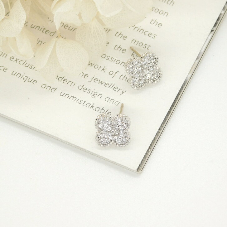 【全商品ポイント5倍!お得なクーポン発行中】フラワー パヴェ ピアス フラワー モチーフ シルバー ゴールド 花 華奢 シルバー かわいい シンプル カジュア...