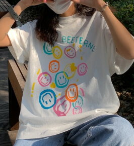 スマイル　カラフル　Tシャツ　2色　半袖　トップス　カットソー　ロゴ　ニコちゃん　白　ホワイト　グレー　大きいサイズ　ゆったり　ダンス　衣装　ヒップホップ　HIPHOP　レディース　メンズ　ガールズ　ストリート　奇抜　派手　韓国　おしゃれ　可愛い