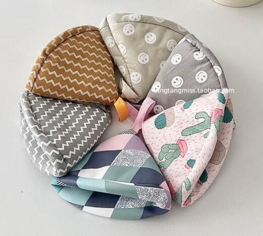 鍋つかみ 三角 コットン ステッチ 鍋つかみ 鍋掴み かわいい 北欧 耐熱 手袋 厚手 鍋 なべ キッチン用..