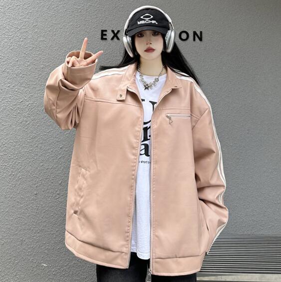 樂天商城 - ♪M~2XL展開♪ライン　スタジャン　ベースボールジャケット　韓国系ファッション アウター　ブルゾン　ジャケット　ジャンパー　シンプル　黒　ブラック　防寒　レザー　ビッグ　大きいサイズ　ヒップホップ　HIPHOP　レディース　メンズ　ガールズ