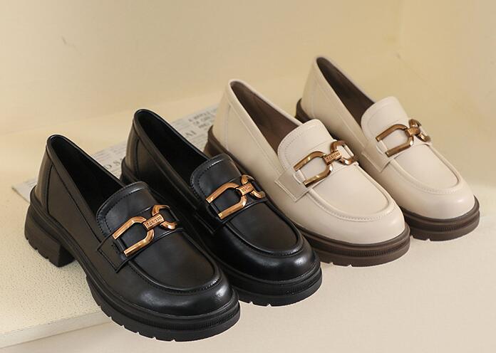 スリッポン　ローファー 痛くない 柔らか ローファーレディース靴　歩きやすい　履きやすい　カジュア..