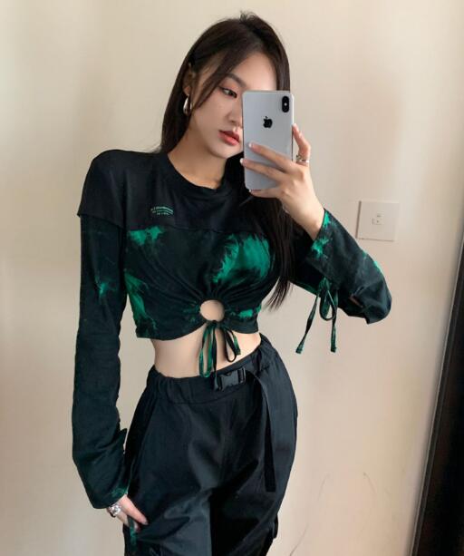 樂天商城 - マーブル　ダイダイ柄　トップス　カットソー　長袖　短い　短め　へそ出し　Tシャツ　ダンス　衣装　ヒップホップ　HIPHOP　レディース　ガールズ　ストリート　個性的　奇抜　派手　韓国　おしゃ　かっこいい 送料無料