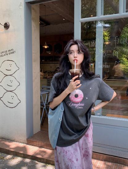 樂天商城 - プリント　半袖　トップス　カットソー　Tシャツ　シンプル　ダンス　衣装　ヒップホップ　HIPHOP　レディース　ガールズ　ストリート　個性的　奇抜　韓国　おしゃれ　　可愛い