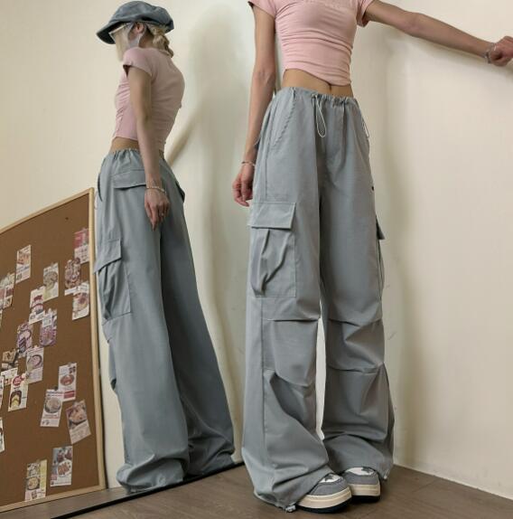 カーゴパンツ　パンツ　ズボン　ボトムス　スウェット ロング　ワイド　太い　太め　大きいサイズ　ビッグ　ジャージ 　ゆったり　ハイウエスト　ポケット　ダンス　衣装　ヒップホップ　HIPHOP　レディース　ガールズ　個性的　奇抜　かっこいい