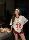ロゴ プリント ナンバー 半袖 Tシャツ 五分袖 トップス カットソー ダンス 衣装 ヒップホップ HIPHOP レディース ガールズ ストリート 服 大きいサイズ ゆったり 長め 韓国 おしゃれ かっこいい スケーター ヴィンテージ風