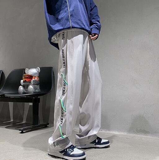 乐天商城 - ♪M~2XL展開♪ロゴ　パンツ　3色　ズボン　ボトムス　ジャージ　スウェット　ゴム　ロング　ワイド　太い　大きいサイズ　ゆったり　黒　ブラック　白　ホワイト　灰　グレー　ダンス　衣装　ヒップホップ　HIPHOP　レディース　メンズ　ガールズ　個性的　奇抜
