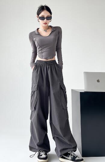 樂天商城 - ♪S~XL展開♪カーゴパンツ　パンツ　ズボン　ボトムス　スウェット ロング　ワイド　太い　太め　大きいサイズ　ビッグ　ゆったり　ポケット ブラック　黒　グレー　灰　カーキ　ダンス　衣装　ヒップホップ　HIPHOP　レディース　ガールズ　個性的　奇抜　かっこいい