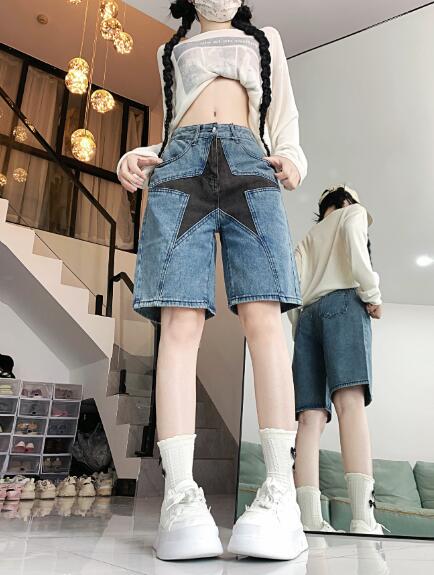星柄　デニム　ズボン　ボトムス　パンツ　ジーンズ　ジーパン　半ズボン　膝上　ワイド　太い　シンプル　ダンス　衣装　ヒップホップ　HIPHOP　レディース　ガールズ　ストリート　奇抜　派手　韓国　ビッグ　大きいサイズ