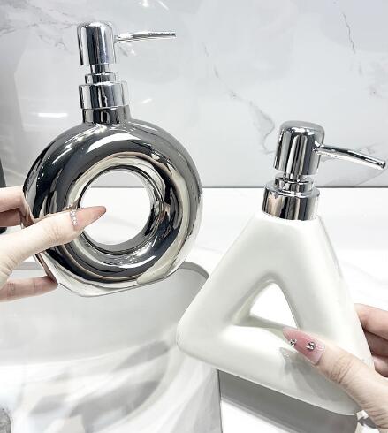 ソープディスペンサー 陶器 詰め替え容器 詰め...の紹介画像2