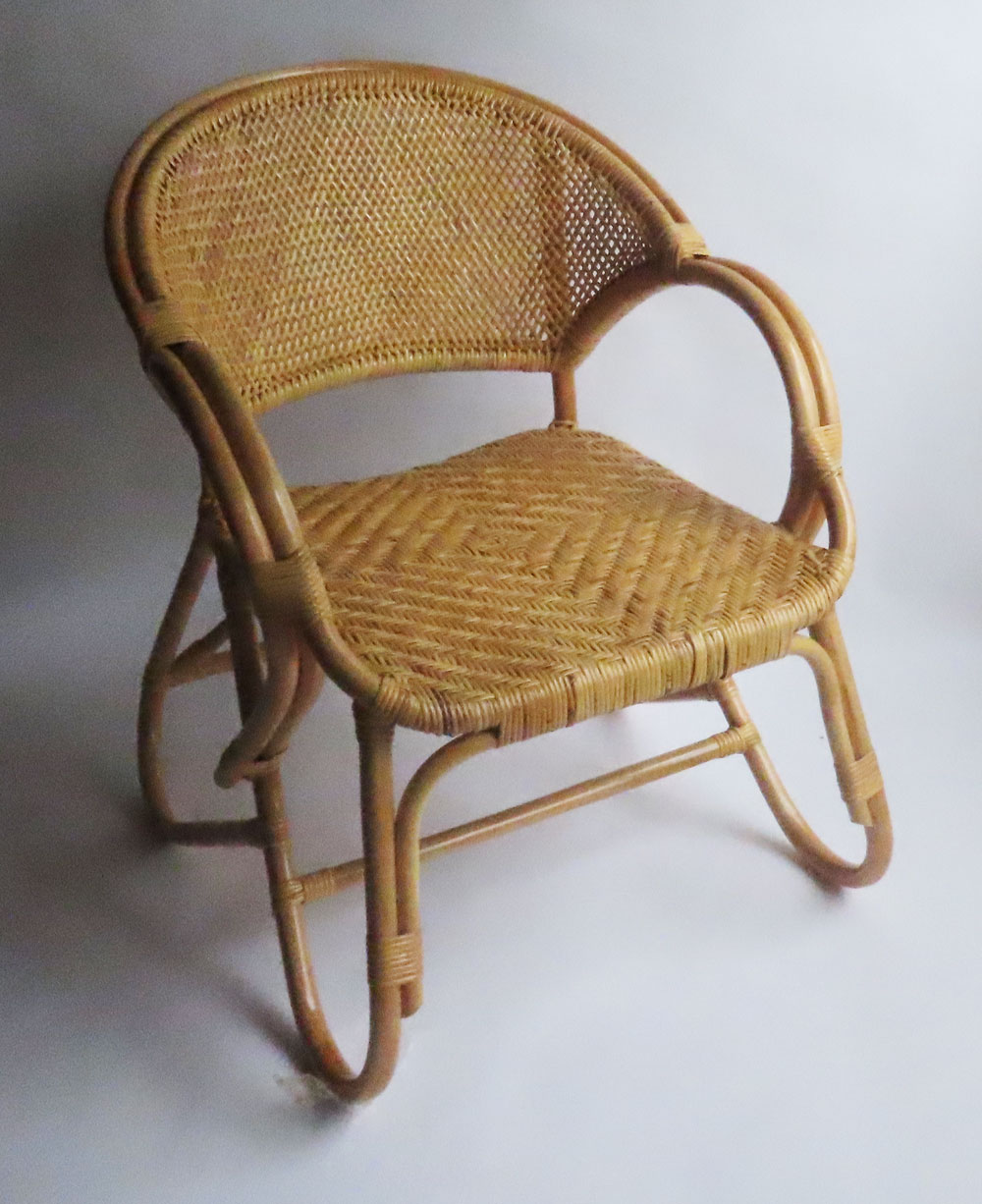 籐アームチェア 籐椅子
