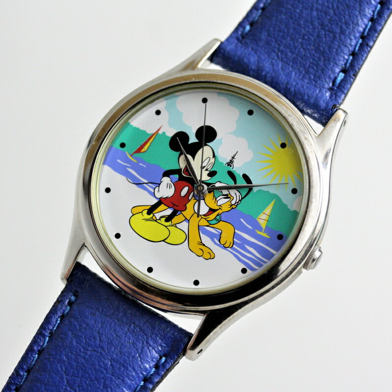 【中古】Mickey Mouse ミッキーマウス＆プルート 神奈川県の藤沢ディズニーストア限定モデル 文字盤に湘南の海が描かれています 男女兼用腕時計